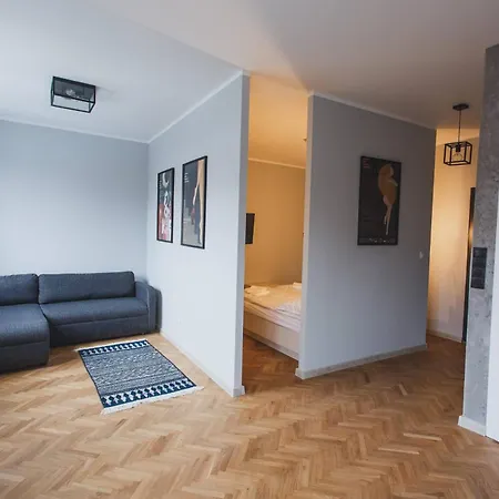 Apartament One *